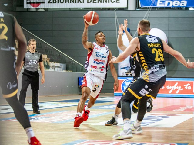 ENEA ASTORIA BYDGOSZCZ - TREFL SOPOT 17.10.2020 fot.Ryszard Wszołek /art 360